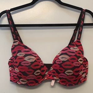 36DD NWOT VS padded underwire push up bra